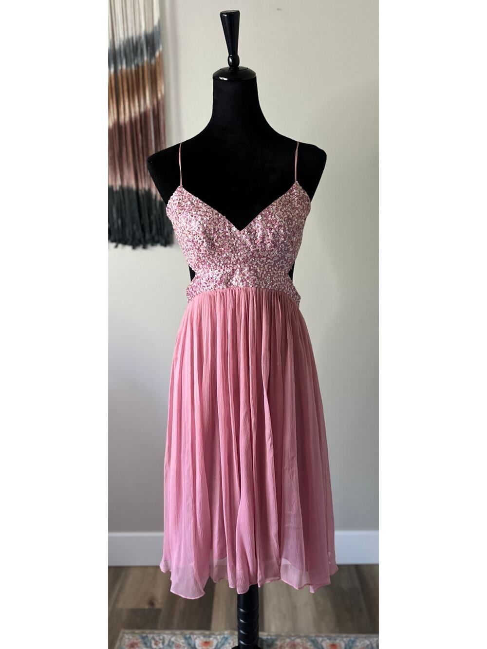 BCBG Pink Silk Chiffon Sequin Backless Cocktail Dress Size 8